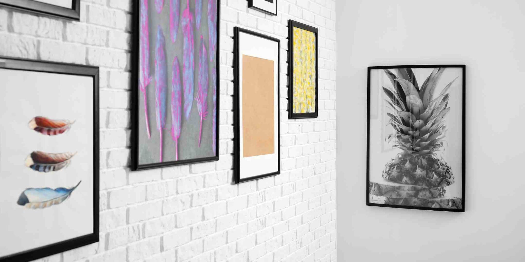 How to Display Art and Wall Décor Like an Interior Designer