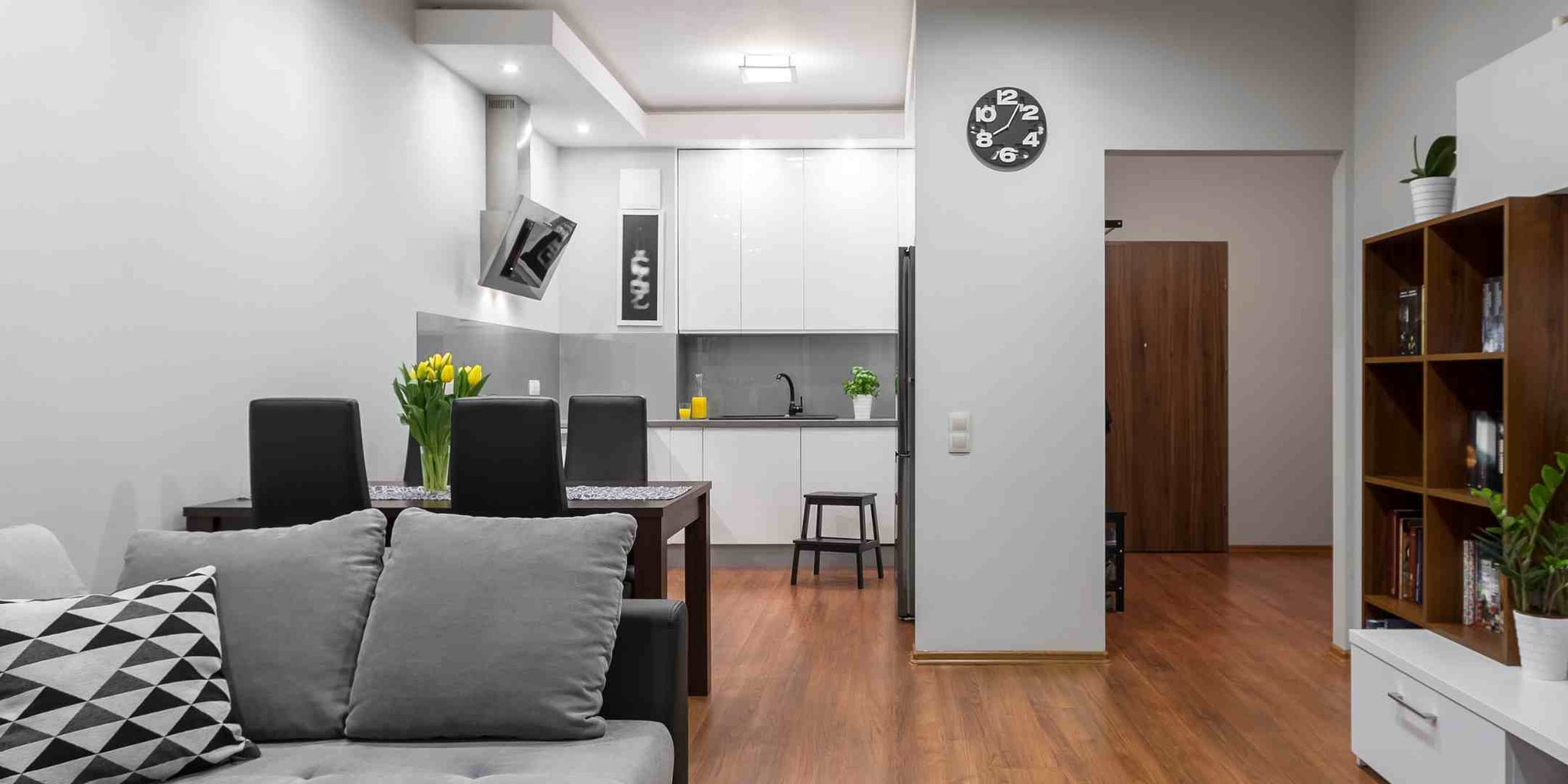 Best Lighting Fixtures for Small Living Spaces
